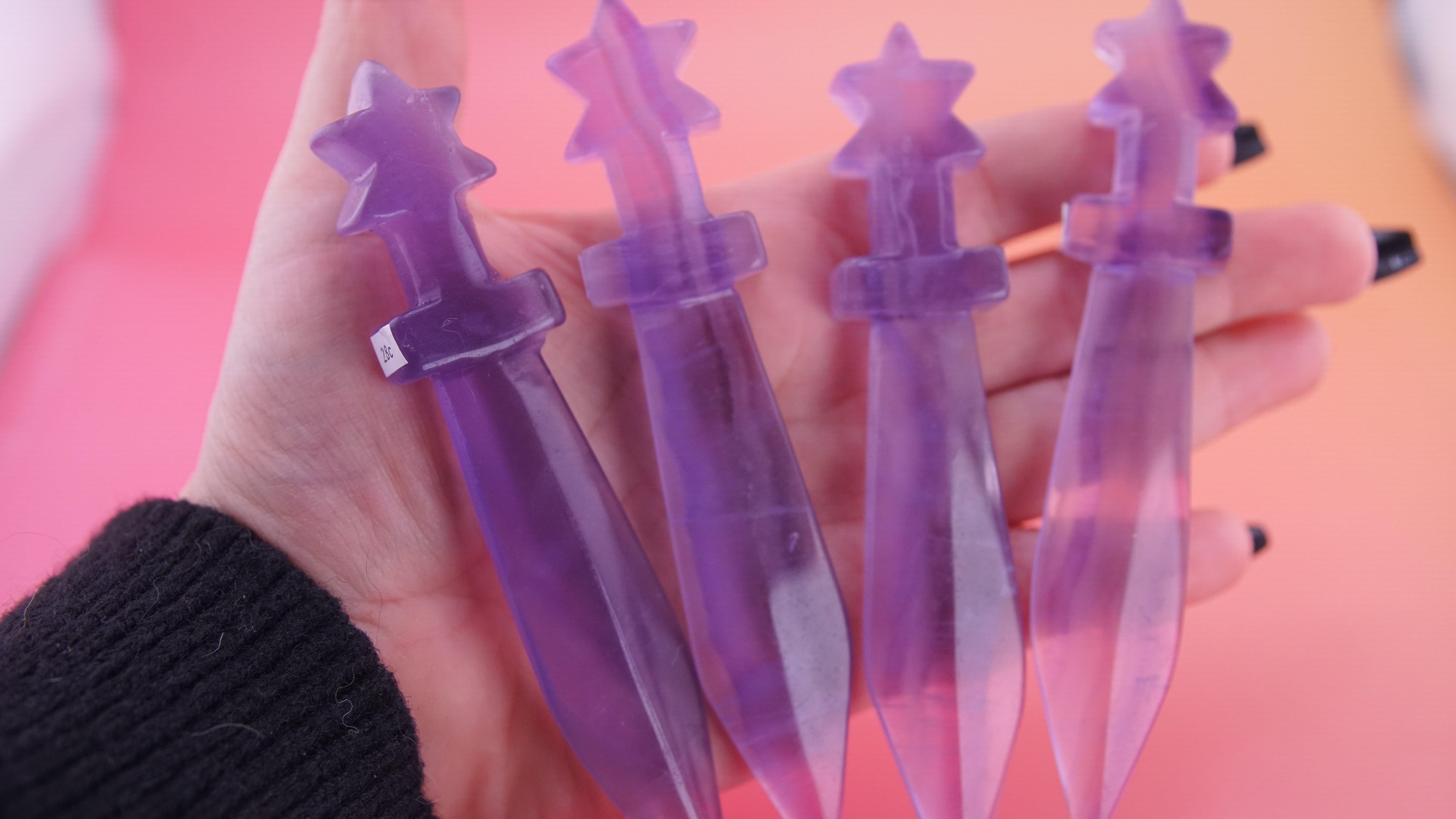 Fluorite Dagger Fandom Carving | Intuitively Selected