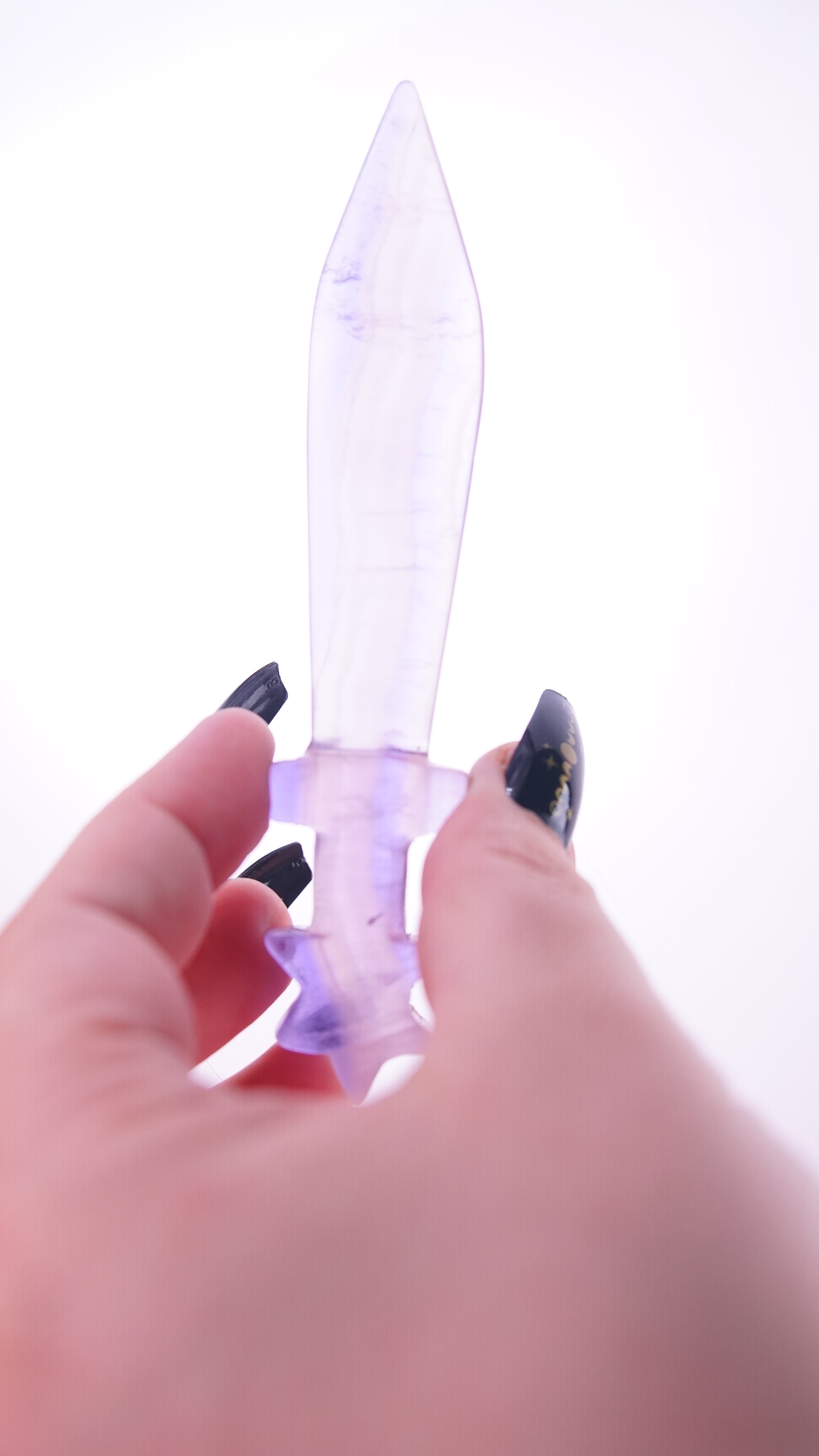 Fluorite Dagger Fandom Carving | Intuitively Selected
